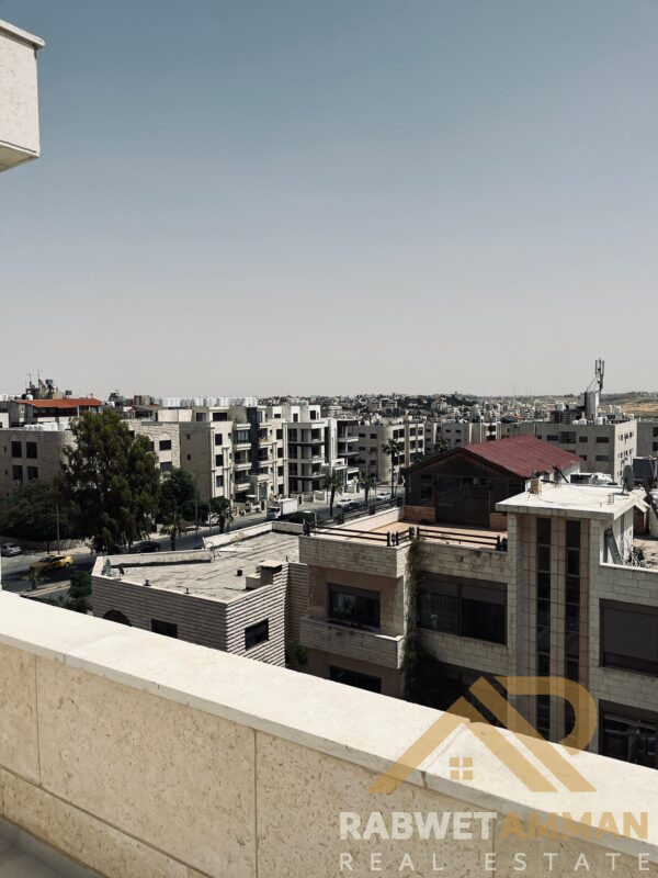 شقه سكنيه في الصويفيه للبيع