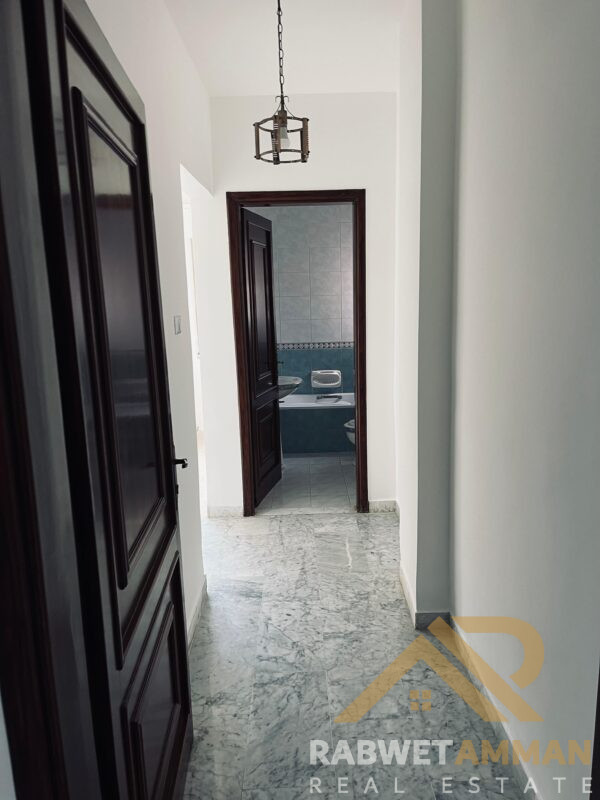 شقه سكنيه للبيع في خلدا