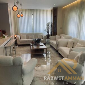 شقه سكنيه للايجار في أم أذينه