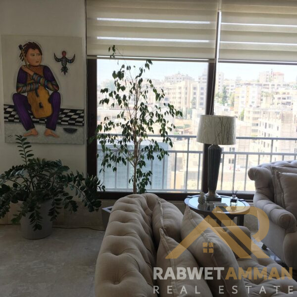 شقه سكنيه للبيع في الشميساني