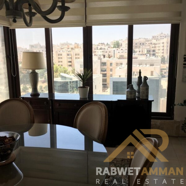 شقه سكنيه للبيع في الشميساني