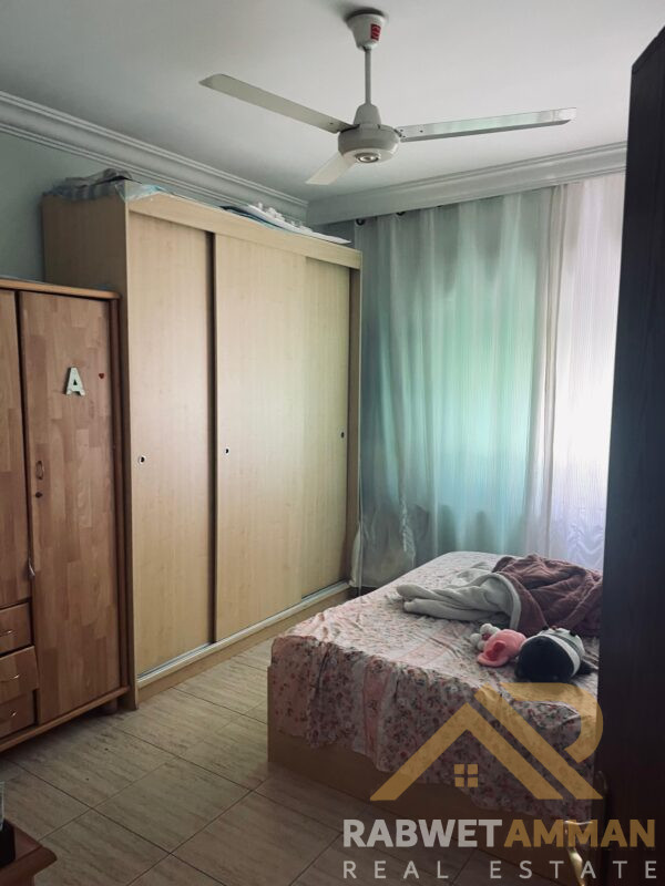 شقه سكنيه للبيع في شارع المدينه المنوره