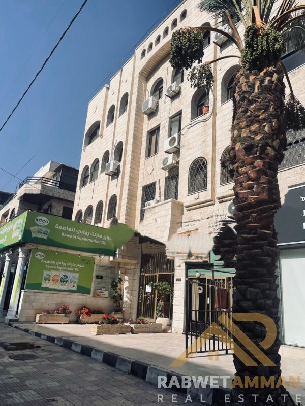 عماره تجاري للبيع في أم أذينه