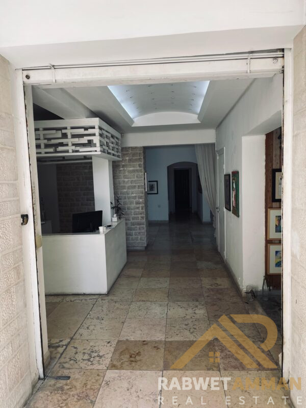 فيلا سكنيه للبيع في أم أذينه