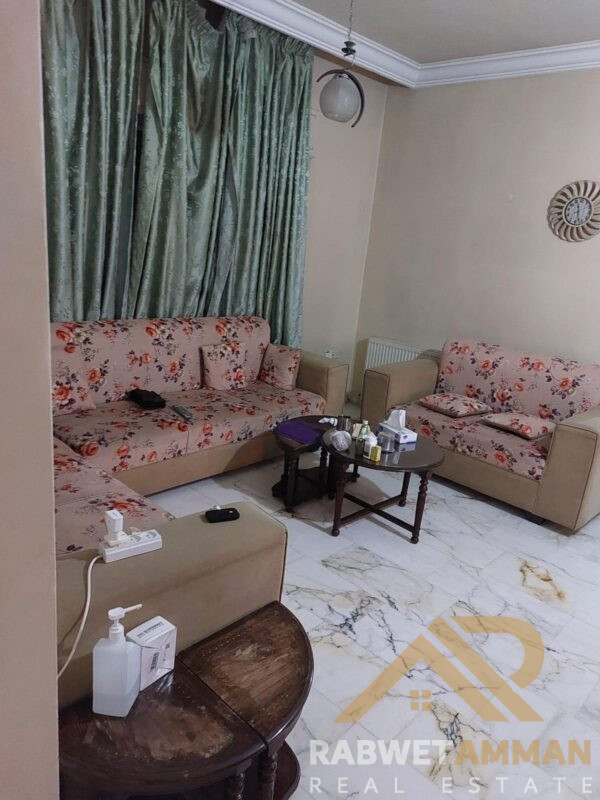 شقه سكنيه في الشميساني للبيع