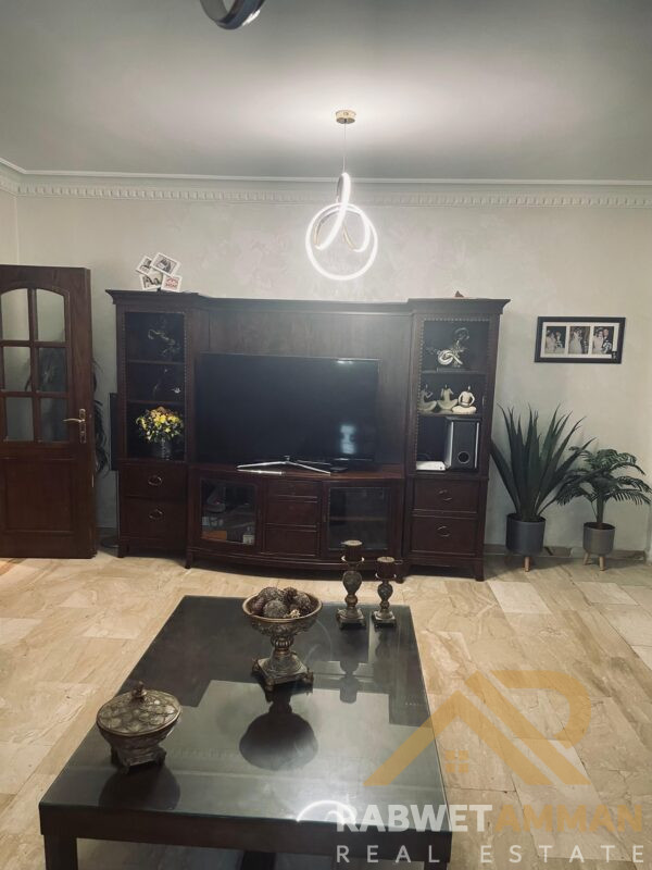 شقه سكنيه للبيع في أم أذينه