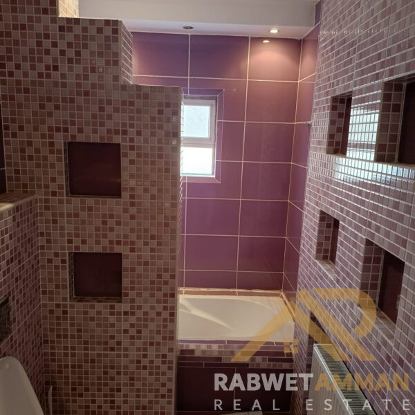 شقه سكنيه للبيع في الدوار الرابع